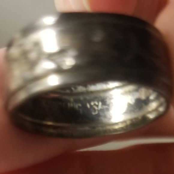 charming signed Schlang Co vtg silver ring w arrows through hearts - Picture 12 of 12